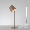 Leuchten Direkt lampada da tavolo LED BOTERIA sabbia, inclinabile e memoria, 3000 Kelvin